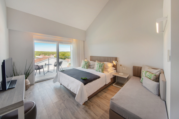 Double Deluxe Room Main Building