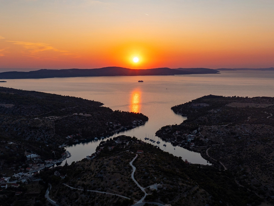 About Milna and Brač